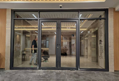 兰州肯德基门可以有几种颜色？代表哪些含义？